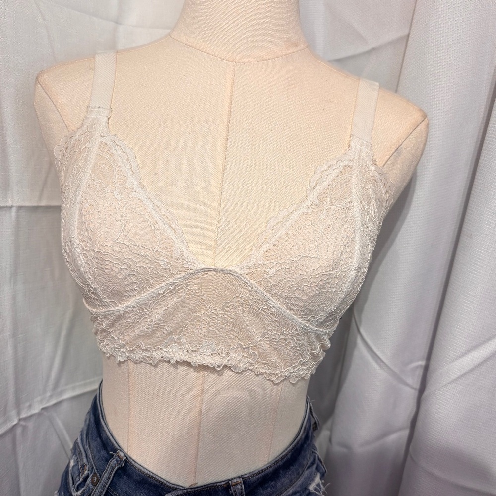 (SALE 3/$20) Free People Intimates White Lace Bralette - Picture 1 of 5